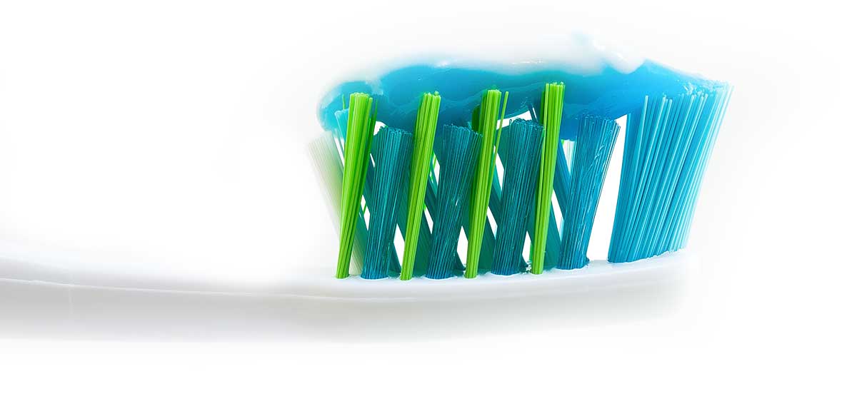 toothbrush-white-smile-on-nashville-mobile